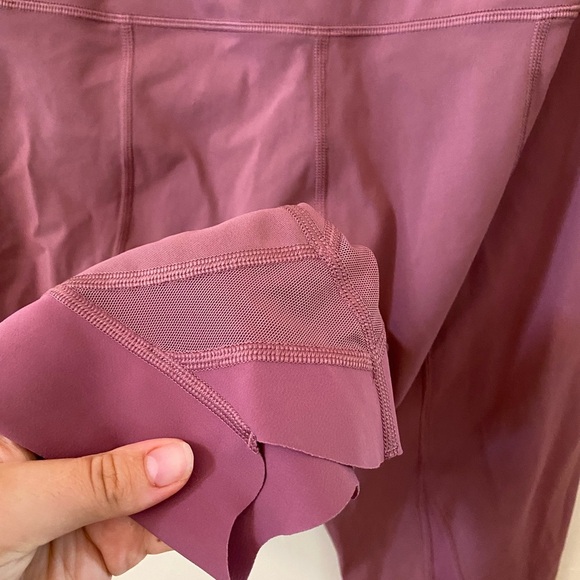 Lululemon Wunder Under Crop High-Rise Roll Down Scallop Full On Luxtreme Plumful - Picture 3 of 13